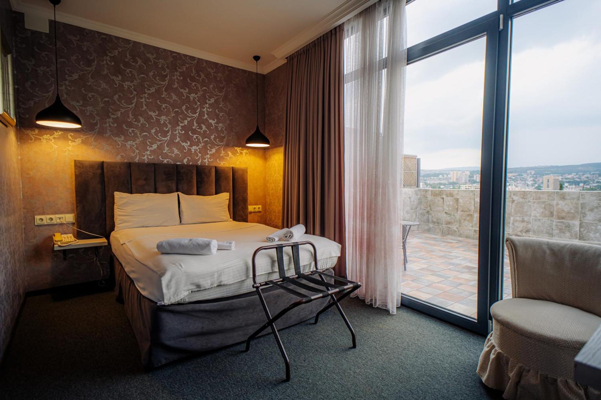 Hotel Day Inn Tbilisi Exterior photo