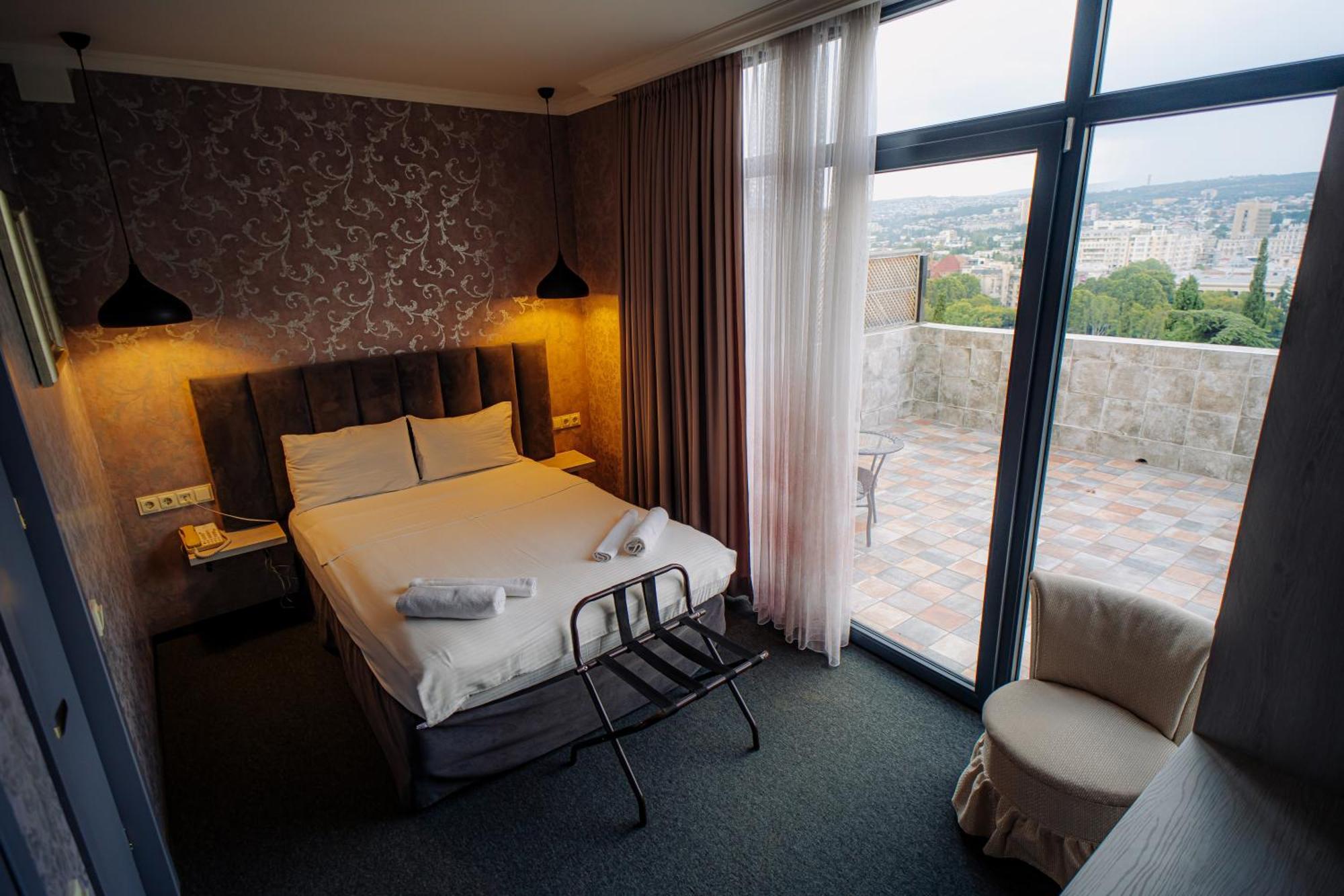 Hotel Day Inn Tbilisi Exterior photo
